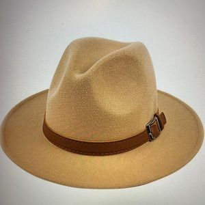Wide brim floppy Panama hat